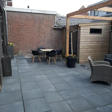 Semesterbostad Janneke *